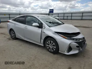 2021 Toyota Prius LE with VIN JTDKAMFP5M3192991, listed as a Copart auction lot 56768095 with 77,515 mi miles and Salvage title. Bid and sale history available at DreamBid. Image 4.