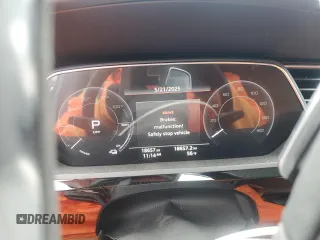 2019 Audi e-tron Premium Plus с VIN WA1LAAGE7KB013766, выставлен на аукционе Copart как лот 57432775 с пробегом 18 657 миль миль и Списание • Salvage title. История ставок и продаж доступна на DreamBid. Изображение 9.