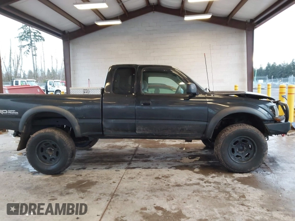 2004 Toyota Tacoma with VIN 5TEWN72N84Z336126, listed as a IAAI auction lot 41490400 with 243,647 mi miles and . Bid and sale history available at DreamBid. Image 13.