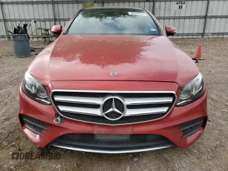2019 Mercedes-Benz E 300 z VIN WDDZF4JB4KA518483, wystawiony jako Copart lot #50398385 z przebiegiem 59 390 mil mil oraz Szkoda całkowita • Salvage title. Historia ofert i sprzedaży dostępna na DreamBid. Obrazek 5.