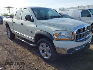 2006 Dodge 1500 ST with VIN 1D7HU18N66J192871, listed as a IAAI auction lot 42100122 with 153,801 mi miles. Bid and sale history available at carsss.com. Image 1.