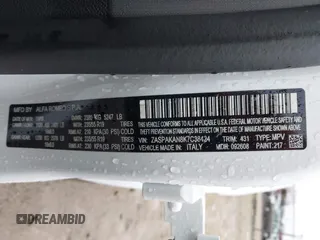 2019 Alfa Romeo Stelvio z VIN ZASPAKAN8K7C38424, wystawiony jako IAAI lot #41476001 z przebiegiem Nie podano mil oraz . Historia ofert i sprzedaży dostępna na DreamBid. Obrazek 9.