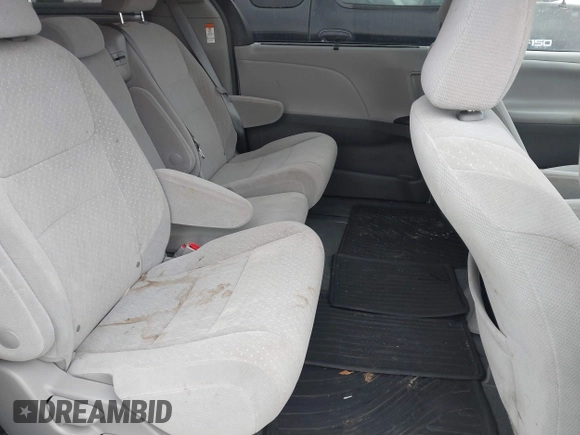 2018 Toyota Sienna LE Auto Access Seat with VIN 5TDKZ3DC7JS962959, listed as a IAAI auction lot 41614517 with 89,362 mi miles. Bid and sale history available at carsss.com. Image 8.