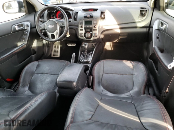 2012 Kia Forte SX с VIN KNAFW5A33C5621901, выставлен на аукционе Copart как лот 84801554 с пробегом 153 843 миль миль и Списание • Salvage title. История ставок и продаж доступна на DreamBid. Изображение 8.