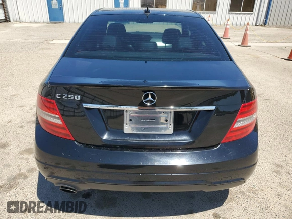 2013 Mercedes-Benz C 250 Sport with VIN WDDGF4HB8DA852791, listed as a Copart auction lot 60293715 with 107,586 mi miles and Clean title. Bid and sale history available at DreamBid. Image 6.