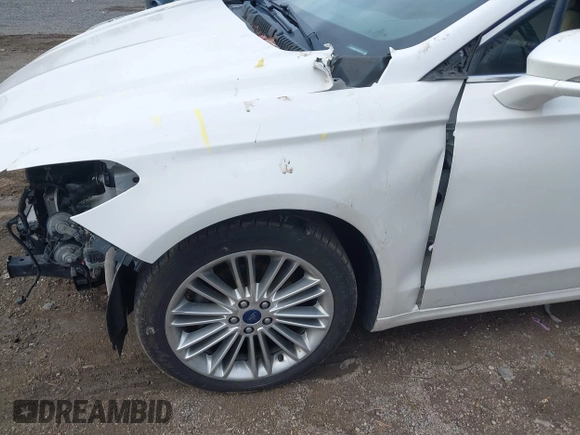 2015 Ford Fusion SE with VIN 3FA6P0HD2FR222244, listed as a IAAI auction lot 41932249 with 113,685 mi miles. Bid and sale history available at carsss.com. Image 14.