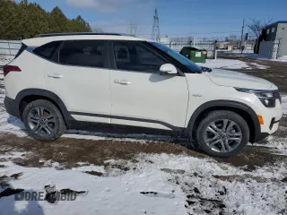 2023 Kia Seltos S with VIN KNDEUCAA4P7417416, listed as a Copart auction lot 51915955 with 40,550 mi miles and Salvage Title. Bid and sale history available at carsss.com. Image 4.