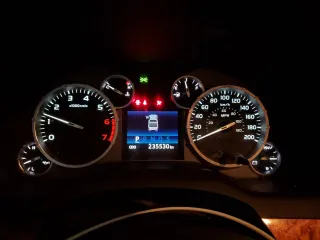 2014 Toyota Tundra 4WD Truck Platinum with VIN 5TFAY5F14EX367685, listed as a Copart auction lot 51458745 with 235,530 mi miles and Salvage Title. Bid and sale history available at carsss.com. Image 9.