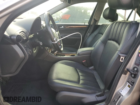 2007 Mercedes-Benz C 280 Luxury with VIN WDBRF54H07F857329, listed as a Copart auction lot 85260294 with 185,344 mi miles and Salvage title. Bid and sale history available at DreamBid. Image 7.