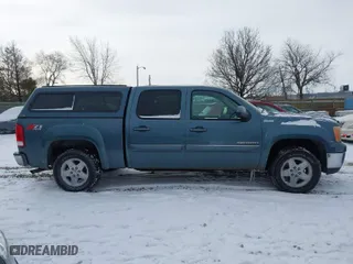 2011 GMC Sierra 1500 SLE with VIN 3GTP2VE34BG130421, listed as a IAAI auction lot 41581579 with 172,653 mi miles. Bid and sale history available at carsss.com. Image 13.