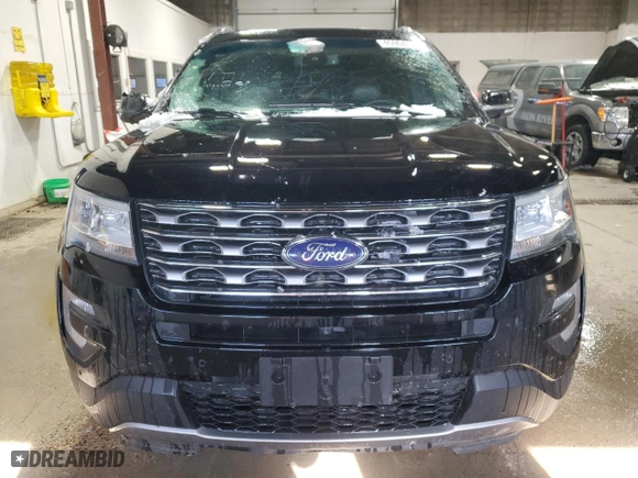 2017 Ford Explorer Limited with VIN 1FM5K8FH4HGC02429, listed as a Copart auction lot 45904135 with 117,238 mi miles and Clean Title. Bid and sale history available at carsss.com. Image 5.