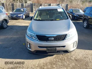 2015 Kia Sorento LX with VIN 5XYKTCA61FG639091, listed as a IAAI auction lot 41093306 with 71,768 mi miles. Bid and sale history available at carsss.com. Image 12.