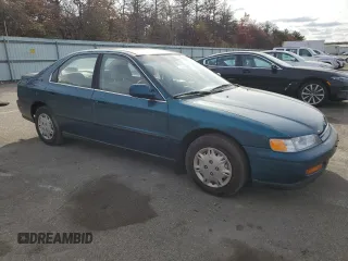 1995 Honda Accord LX with VIN 1HGCD5630SA067857, listed as a Copart auction lot 78328544 with 79,492 mi miles and Clean Title. Bid and sale history available at carsss.com. Image 4.