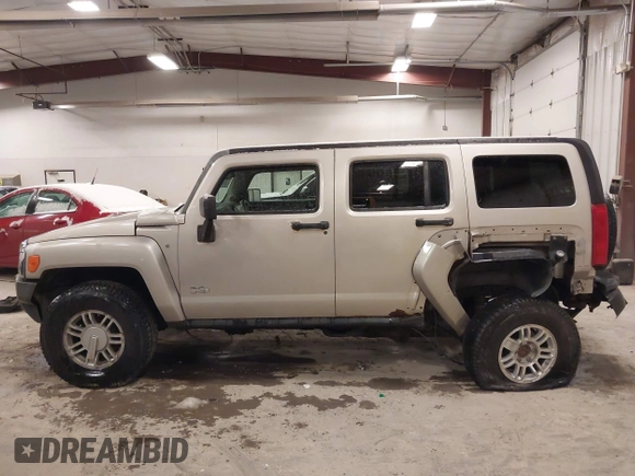 2007 Hummer H3 SUV with VIN 5GTDN13E078250892, listed as a IAAI auction lot 41991208 with 148,283 mi miles. Bid and sale history available at carsss.com. Image 14.