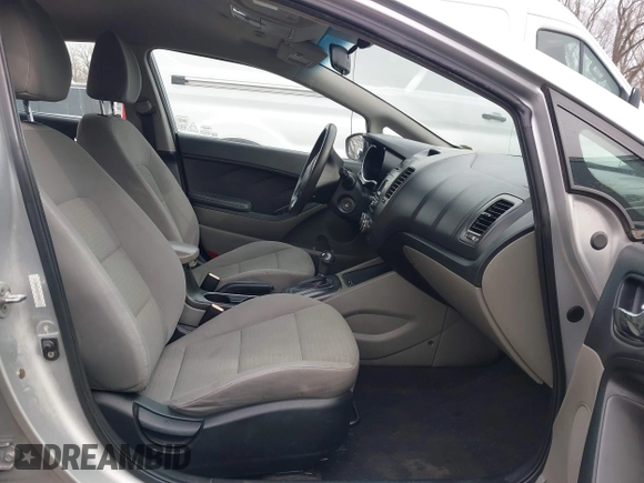 2015 Kia Forte LX with VIN KNAFX4A65F5256000, listed as a IAAI auction lot 41546225 with 135,106 mi miles. Bid and sale history available at carsss.com. Image 5.
