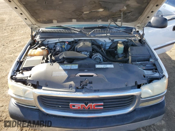 2000 GMC New Sierra 1500 SL with VIN 2GTEC19V8Y1256680, listed as a Copart auction lot 81105434 with 211,162 mi miles and Salvage Title. Bid and sale history available at carsss.com. Image 11.