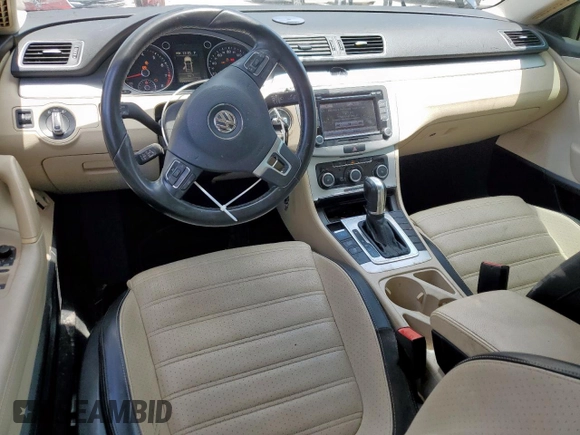 2012 Volkswagen CC Sport z VIN WVWMN7AN8CE509928, wystawiony jako Copart lot #62351985 z przebiegiem 183 475 mil mil oraz Szkoda całkowita • Salvage title. Historia ofert i sprzedaży dostępna na DreamBid. Obrazek 8.
