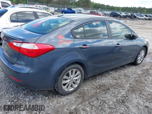 2015 Kia Forte LX with VIN KNAFX4A64F5271782, listed as a IAAI auction lot 41981939 with Not Provided miles. Bid and sale history available at carsss.com. Image 4.