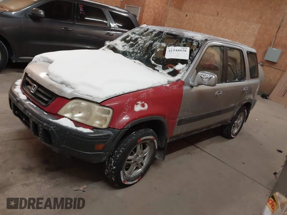 2001 Honda CR-V EX with VIN JHLRD18681C001801, listed as a IAAI auction lot 41548838 with 201,334 mi miles. Bid and sale history available at carsss.com. Image 2.