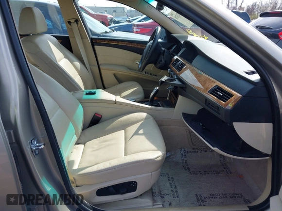 2008 BMW 5 Series 528xi with VIN WBANV13528CZ56477, listed as a IAAI auction lot 41921328 with 180,983 mi miles and . Bid and sale history available at carsss.com. Image 5.