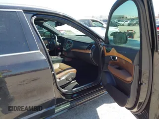 2021 Volvo XC90 Momentum с VIN YV4A22PK7M1719986, выставлен на аукционе IAAI как лот 41869897 с пробегом 85 236 миль миль и . История ставок и продаж доступна на DreamBid. Изображение 5.