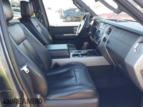 2010 Ford Expedition Limited z VIN 1FMJU2A52AEB63974, wystawiony jako IAAI lot #41853671 z przebiegiem 198 408 mil mil oraz . Historia ofert i sprzedaży dostępna na DreamBid. Obrazek 5.