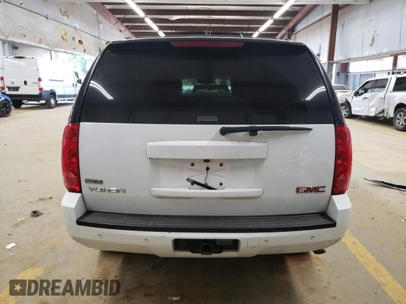 2011 GMC Yukon SLE with VIN 1GKS1AE05BR155327, listed as a Copart auction lot 68022994 with 0 mi miles and Non Repairable. Bid and sale history available at carsss.com. Image 6.