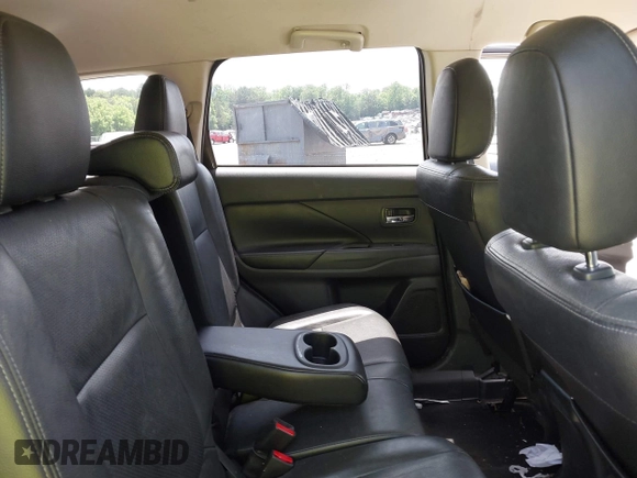 2018 Mitsubishi Outlander SE с VIN JA4AD3A33JZ014095, выставлен на аукционе IAAI как лот 42278605 с пробегом 235 000 миль миль и . История ставок и продаж доступна на DreamBid. Изображение 8.