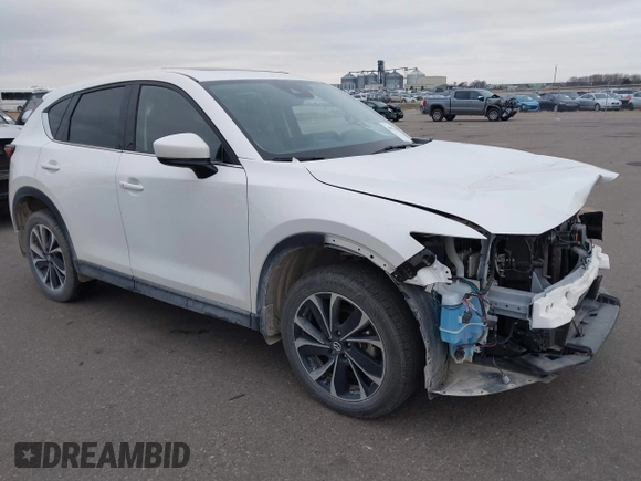 2023 Mazda CX-5 2.5 S Premium Plus Package with VIN JM3KFBEM8P0172177, listed as a IAAI auction lot 40933466 with 39,534 mi miles. Bid and sale history available at carsss.com. Image 1.
