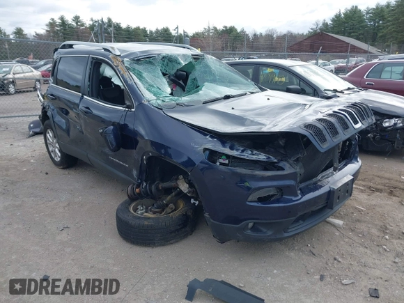 2014 Jeep Cherokee Latitude with VIN 1C4PJMCS0EW290714, listed as a IAAI auction lot 42013774 with 184,729 mi miles and . Bid and sale history available at carsss.com. Image 1.