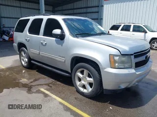 2011 Chevrolet Tahoe LT с VIN 1GNSKBE02BR181714, выставлен на аукционе IAAI как лот 42697239 с пробегом 277 844 миль миль и . История ставок и продаж доступна на DreamBid. Изображение 1.