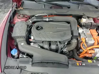 2024 Hyundai Sonata Limited с VIN KMHL54JJ0RA088242, выставлен на аукционе Copart как лот 61191065 с пробегом 8 886 миль миль и Списание • Salvage title. История ставок и продаж доступна на DreamBid. Изображение 14.