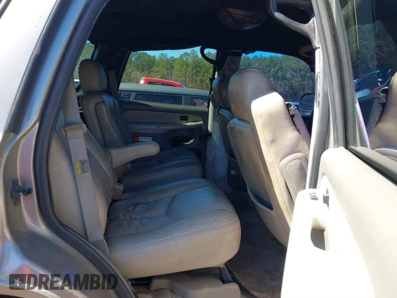 2001 GMC Yukon SLT with VIN 1GKEK13V11R220343, listed as a IAAI auction lot 41703786 with 213,518 mi miles. Bid and sale history available at carsss.com. Image 8.