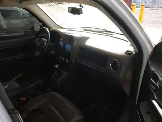 2015 Jeep Patriot Limited with VIN 1C4NJRCB9FD177233, listed as a IAAI auction lot 41443612 with 149,096 mi miles and . Bid and sale history available at DreamBid. Image 5.
