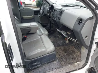 2008 Ford F-150 XL with VIN 1FTRF12208KE92684, listed as a IAAI auction lot 41404112 with 269,854 mi miles. Bid and sale history available at carsss.com. Image 5.