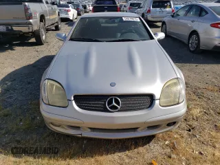 2001 Mercedes-Benz SLK-Class with VIN WDBKK65F11F178256, listed as a Copart auction lot 54979975 with 95,439 mi miles and Salvage Title. Bid and sale history available at carsss.com. Image 5.