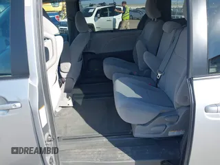 2017 Toyota Sienna LE Auto Access Seat with VIN 5TDKZ3DC4HS773762, listed as a IAAI auction lot 40350728 with 86,271 mi miles and . Bid and sale history available at DreamBid. Image 8.