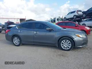 2017 Nissan Altima S z VIN 1N4AL3APXHN322044, wystawiony jako IAAI lot #42238594 z przebiegiem 97 744 mil mil oraz . Historia ofert i sprzedaży dostępna na DreamBid. Obrazek 13.