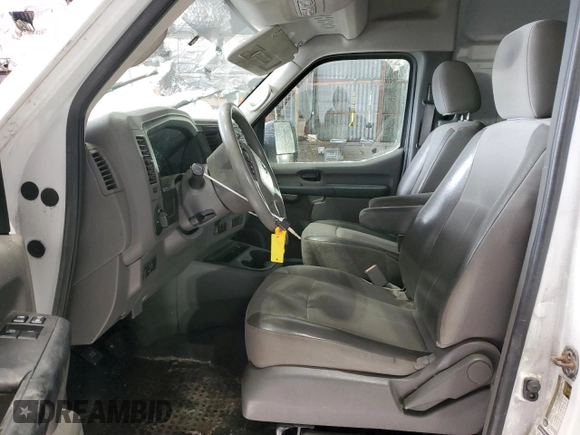 2018 Nissan NV Cargo S z VIN 1N6BF0LY5JN810069, wystawiony jako Copart lot #43775445 z przebiegiem 257 977 mil mil oraz Szkoda całkowita • Salvage title. Historia ofert i sprzedaży dostępna na DreamBid. Obrazek 7.