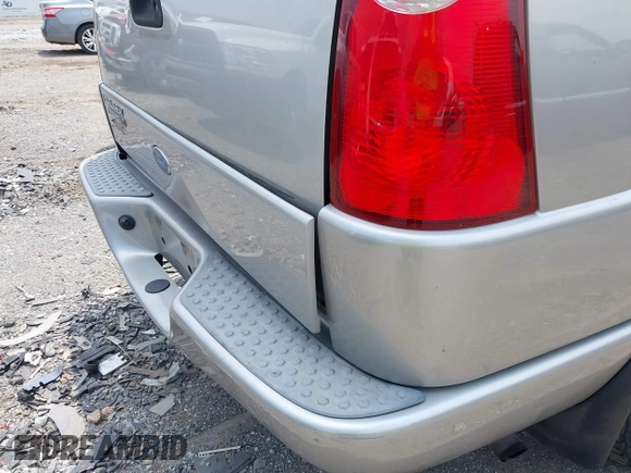 2004 Ford Explorer Sport Trac XLS with VIN 1FMZU77K74UB03292, listed as a IAAI auction lot 42447875 with 149,691 mi miles and . Bid and sale history available at DreamBid. Image 6.