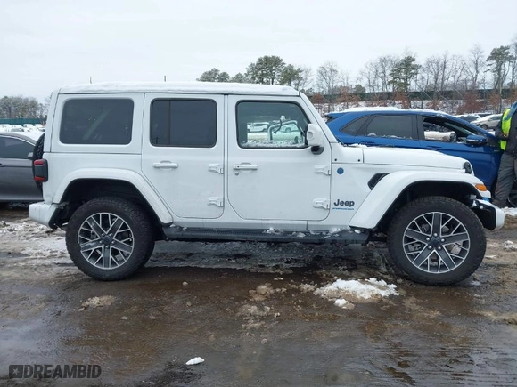 2024 Jeep Wrangler 4xe High Altitude with VIN 1C4RJXU66RW174919, listed as a IAAI auction lot 41563619 with 4,133 mi miles. Bid and sale history available at carsss.com. Image 13.