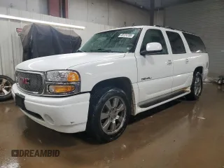 2006 GMC Yukon XL Denali with VIN 1GKFK66UX6J176613, listed as a Copart auction lot 48124705 with 185,448 mi miles and Salvage Title. Bid and sale history available at carsss.com. Image 1.