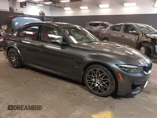 2018 BMW M3 z VIN WBS8M9C58J5L00174, wystawiony jako IAAI lot #42212450 z przebiegiem 35 444 mil mil oraz . Historia ofert i sprzedaży dostępna na DreamBid. Obrazek 1.