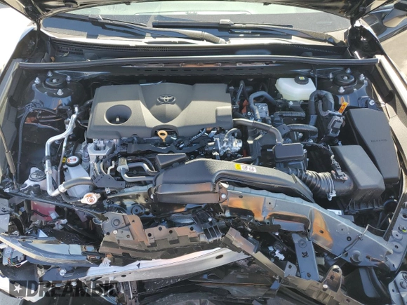 2025 Toyota Camry LE z VIN 4T1DAACK8SU101697, wystawiony jako Copart lot #47858965 z przebiegiem 8 897 mil mil oraz Szkoda całkowita • Salvage title. Historia ofert i sprzedaży dostępna na DreamBid. Obrazek 11.