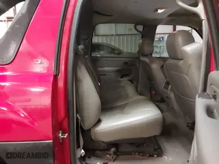 2006 Chevrolet Avalanche Z71 with VIN 3GNEK12Z36G125541, listed as a IAAI auction lot 41573253 with 324,905 mi miles. Bid and sale history available at carsss.com. Image 8.