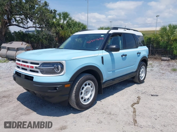 2024 Ford Bronco Sport Heritage с VIN 3FMCR9G65RRF35612, выставлен на аукционе IAAI как лот 42307634 с пробегом 2 133 миль миль и . История ставок и продаж доступна на DreamBid. Изображение 19.
