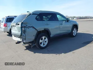 2021 Toyota RAV4 Hybrid XLE with VIN 4T3RWRFVXMU042576, listed as a IAAI auction lot 41904547 with 27,675 mi miles. Bid and sale history available at carsss.com. Image 4.