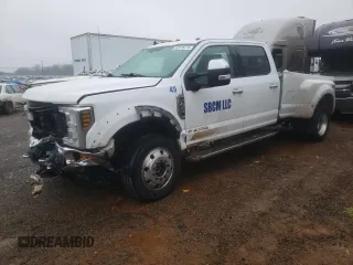 2019 Ford F-450 XL with VIN 1FT8W4DTXKEE61368, listed as a Copart auction lot 82615774 with Not Provided miles and Salvage Title. Bid and sale history available at carsss.com. Image 1.