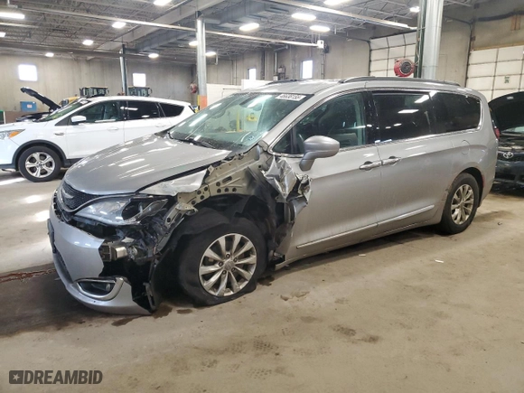 2017 Chrysler Pacifica Touring-L with VIN 2C4RC1BG7HR543877, listed as a Copart auction lot 46638155 with NaN miles and Salvage Title. Bid and sale history available at carsss.com. Image 1.