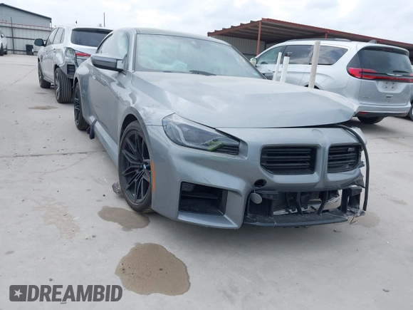 2025 BMW M2 z VIN 3MF23DM0XS8E95167, wystawiony jako IAAI lot #41664519 z przebiegiem 13 mil mil oraz . Historia ofert i sprzedaży dostępna na DreamBid. Obrazek 1.